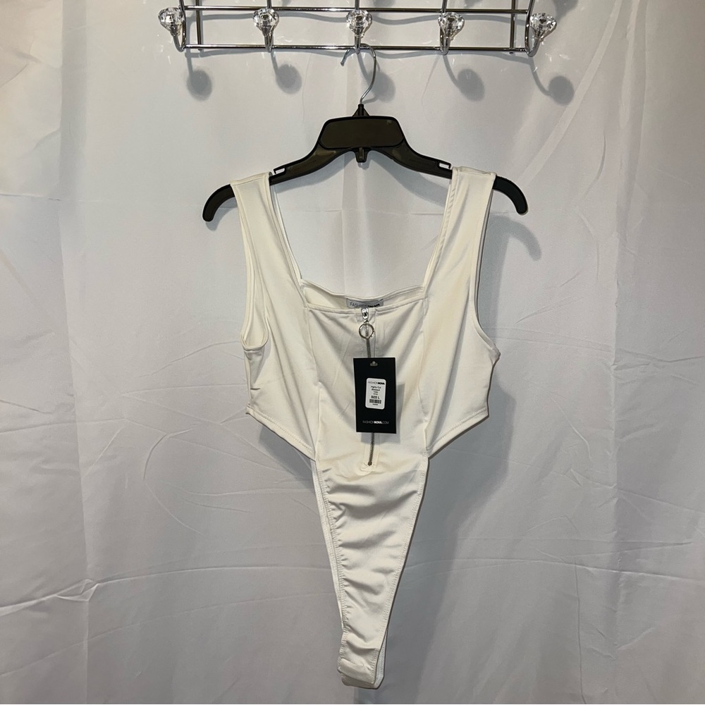 Highly Cut Bodysuit - White - Picture 2 of 11